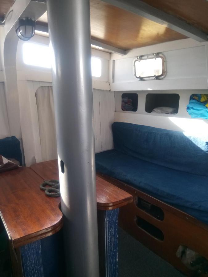 Bateau En Ville Saint Tropez Bagian luar foto